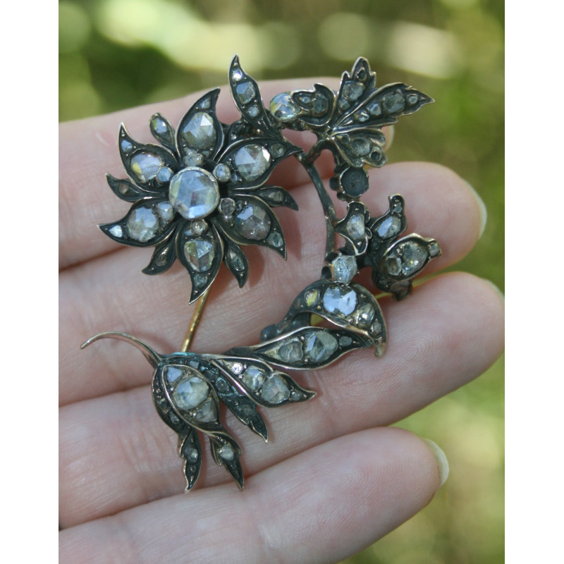 Broche ancienne en diamants Broche ancienne en diamants