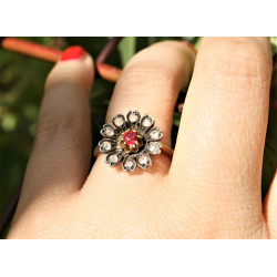 Bague fleur ancienne