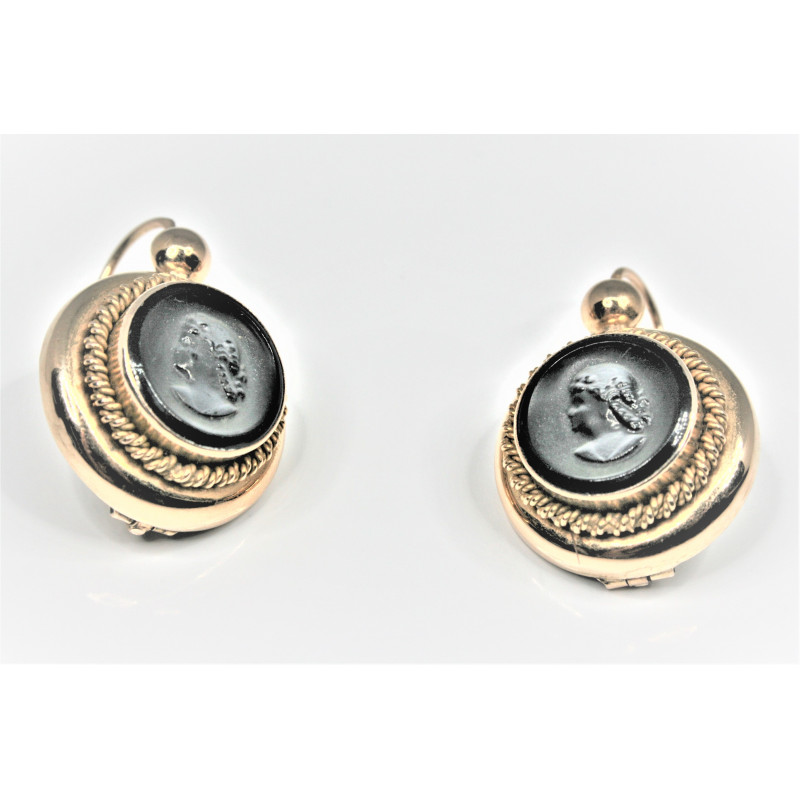 Boucles d'oreilles camées anciennes Boucles d'oreilles camées anciennes