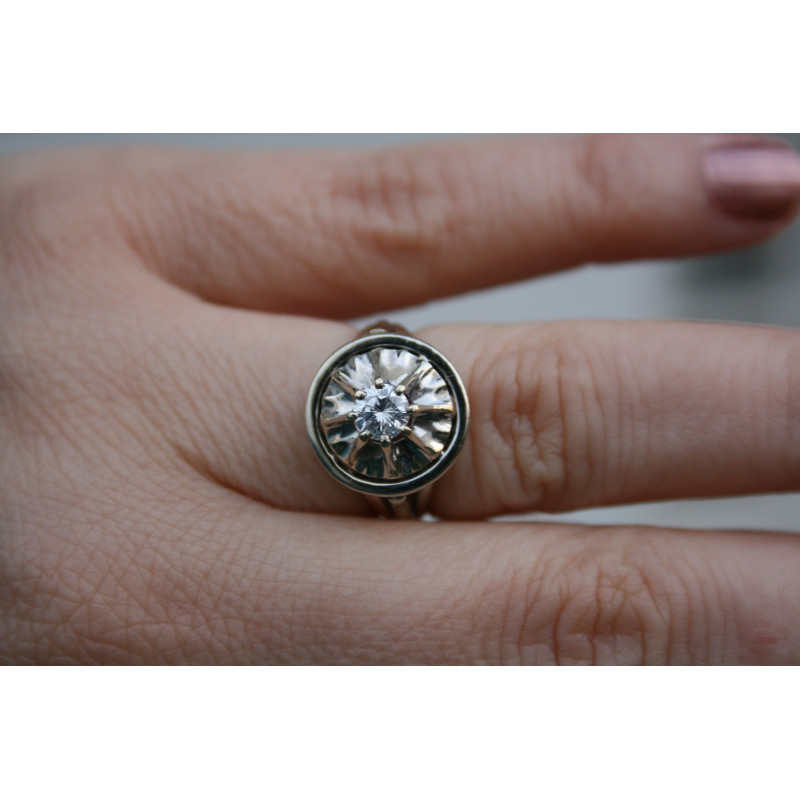 vintage engagement ring 18K gold and 0 3 carat diamond