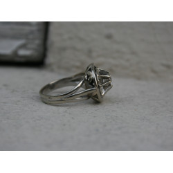 0,3 carat engagement ring