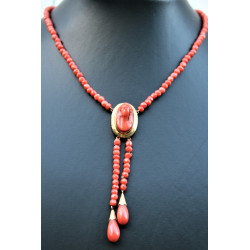 Collier ancien en corail