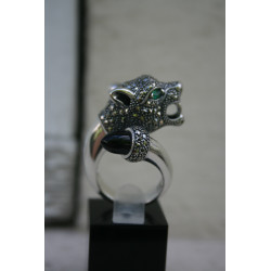 emerald panther ring
