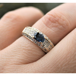 sapphire and diamonds ring