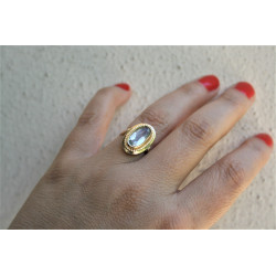 yellow gold and aquamarine ring