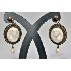 naturals pearls earrings