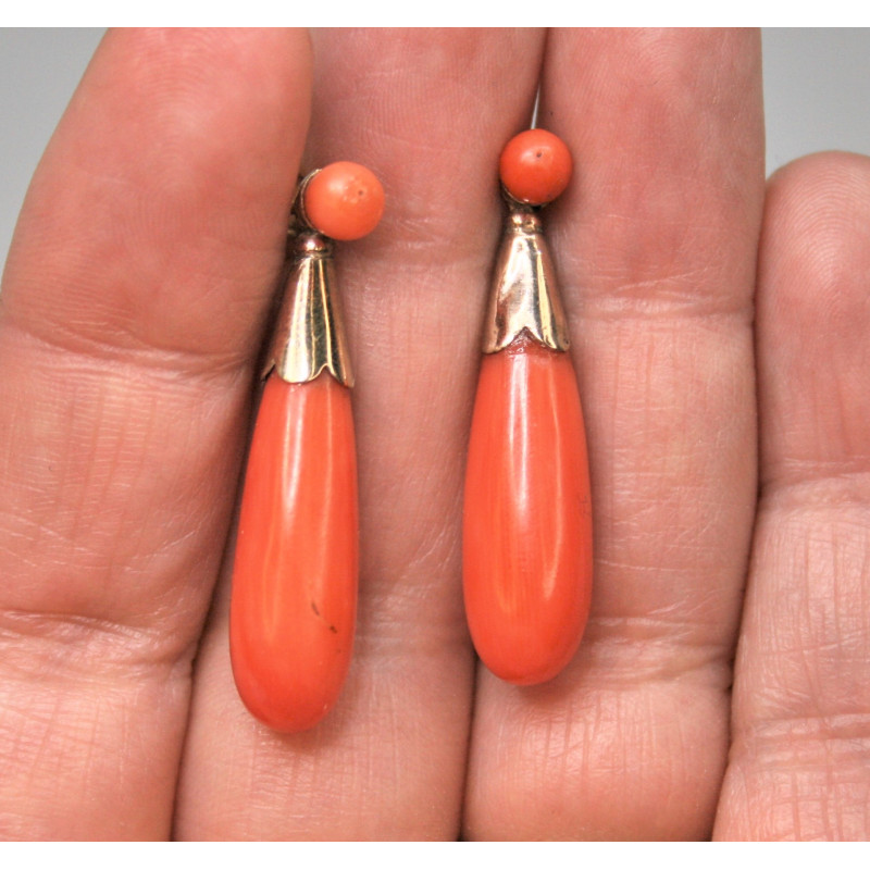 boucles d'oreilles anciennes corail