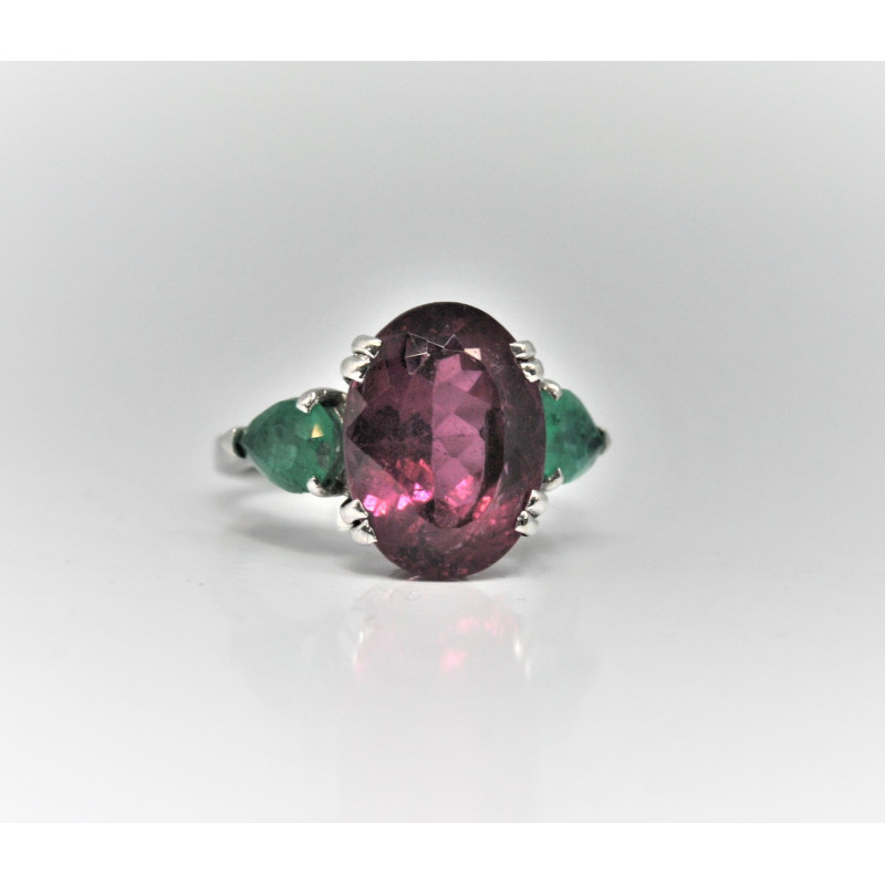 Tourmaline and emeralds ring