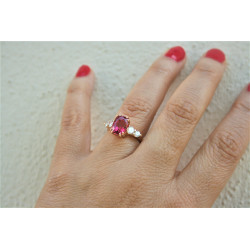 bague spinelle rose