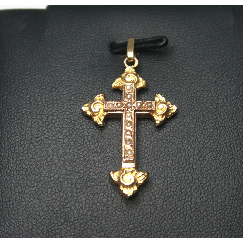 antique cross pendant