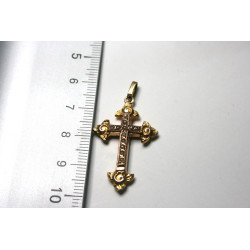 vintage 18K gold cross pendant
