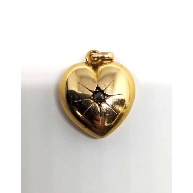 antique gold heart pendant