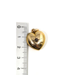 Victorian gold heart pendant