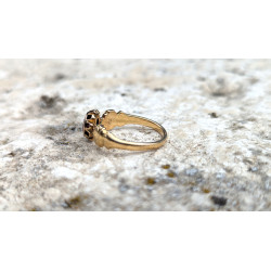 Victorian garnet ring