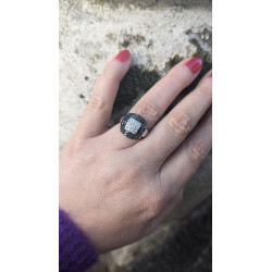 black diamonds ring