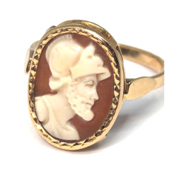 18K gold and cameo ring