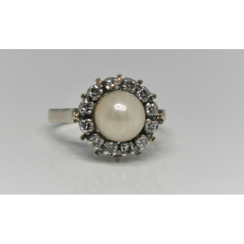 Bague ann es 1930 1940 en or gris 18 carats platine perle et diamants